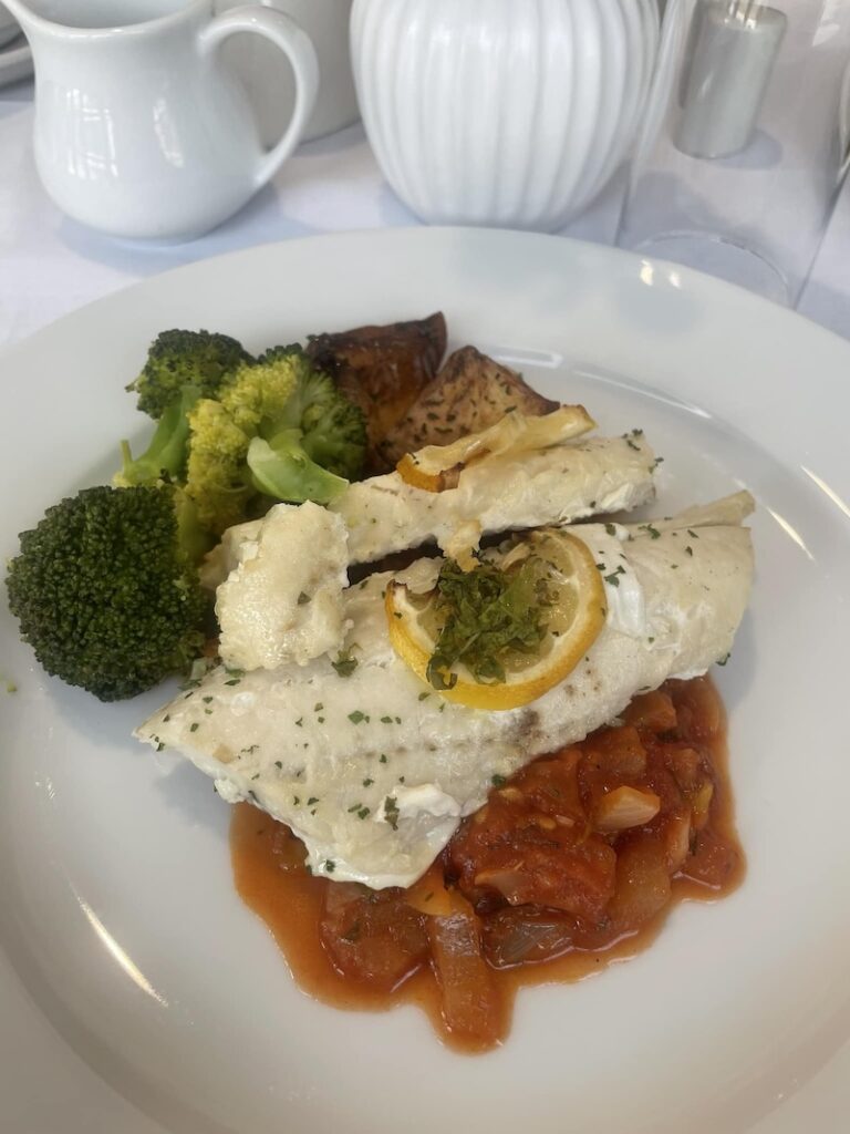 dining option with fish and veg